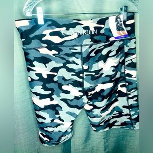 Calvin Klein Ladies Biker Shorts XXL Camouflage Pink, Grey, Black